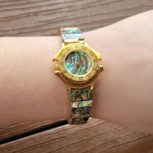 Abalone Vintage Roman Numeral Face Stretch Watch